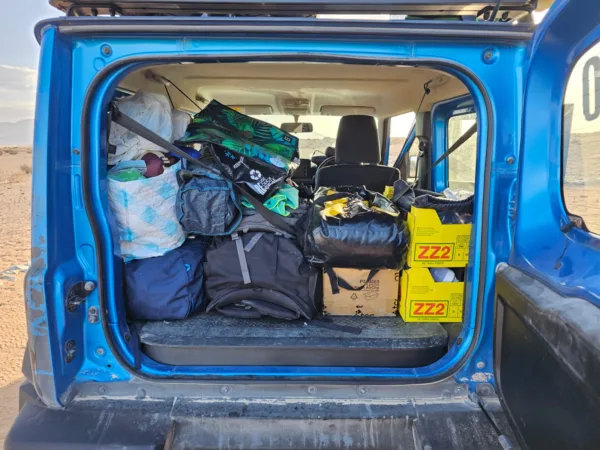 Maletero del Suzuky Jimny que alquilamos en Namibia