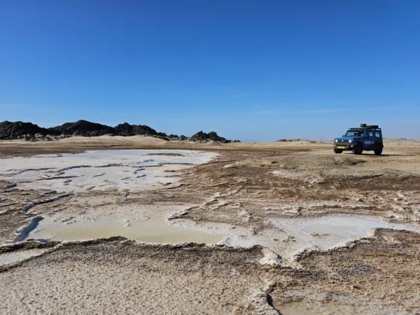 Salinas en Luderitz con el coche 4x4 Suzuky Jimny en Namibia